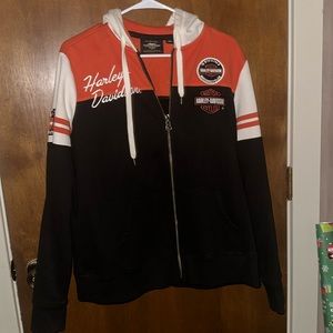 HD jacket, it says xxl but it runs small